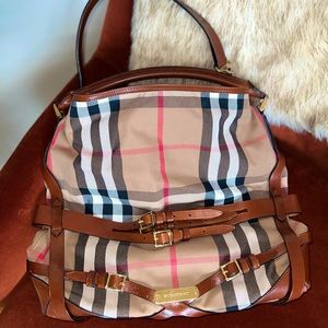 Iconic Horseferry Check Burberry Shoulder Bag